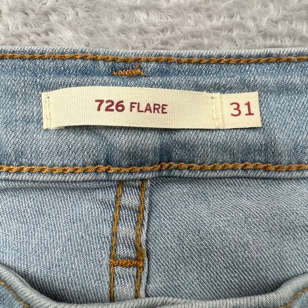 Levi's 726 High Rise Flare Jeans Size 31 Light Blue Women Pinstripe Retro Boho - Picture 3 of 14